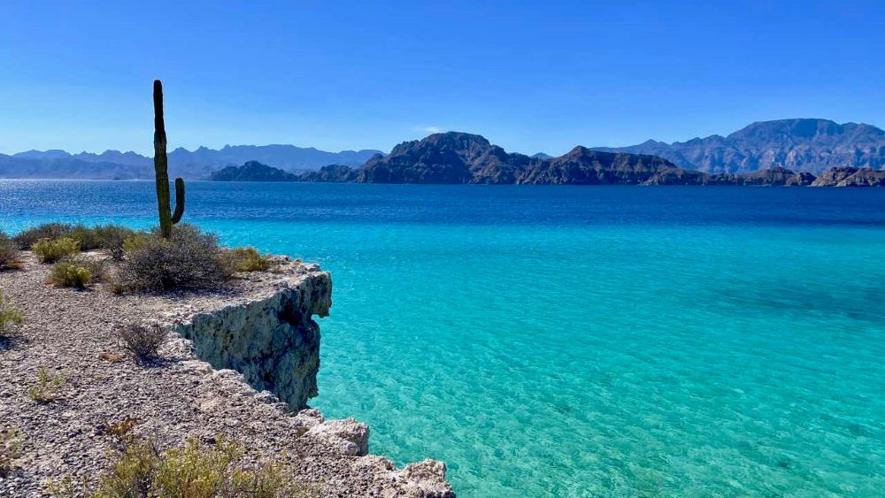 Islands of Loreto, Baja California Sur — turquoise waters of the Sea of Cortez