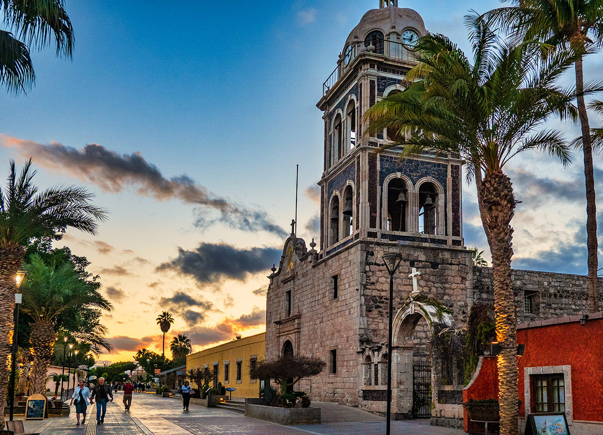 Misión de Nuestra Señora de Loreto at sunset — Baja California Sur