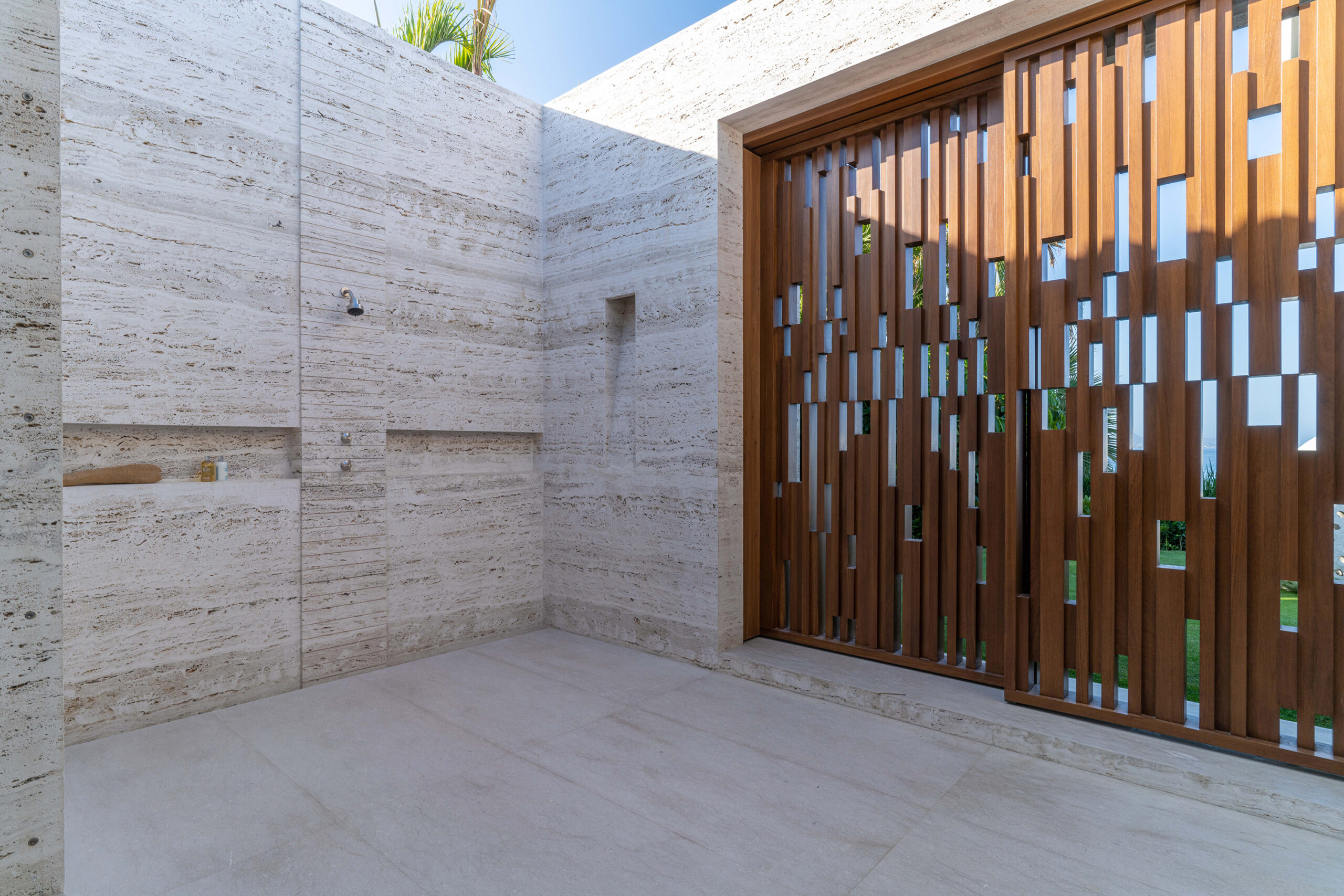 Casa Elije beautiful outdoor shower in Palmilla Los Cabos