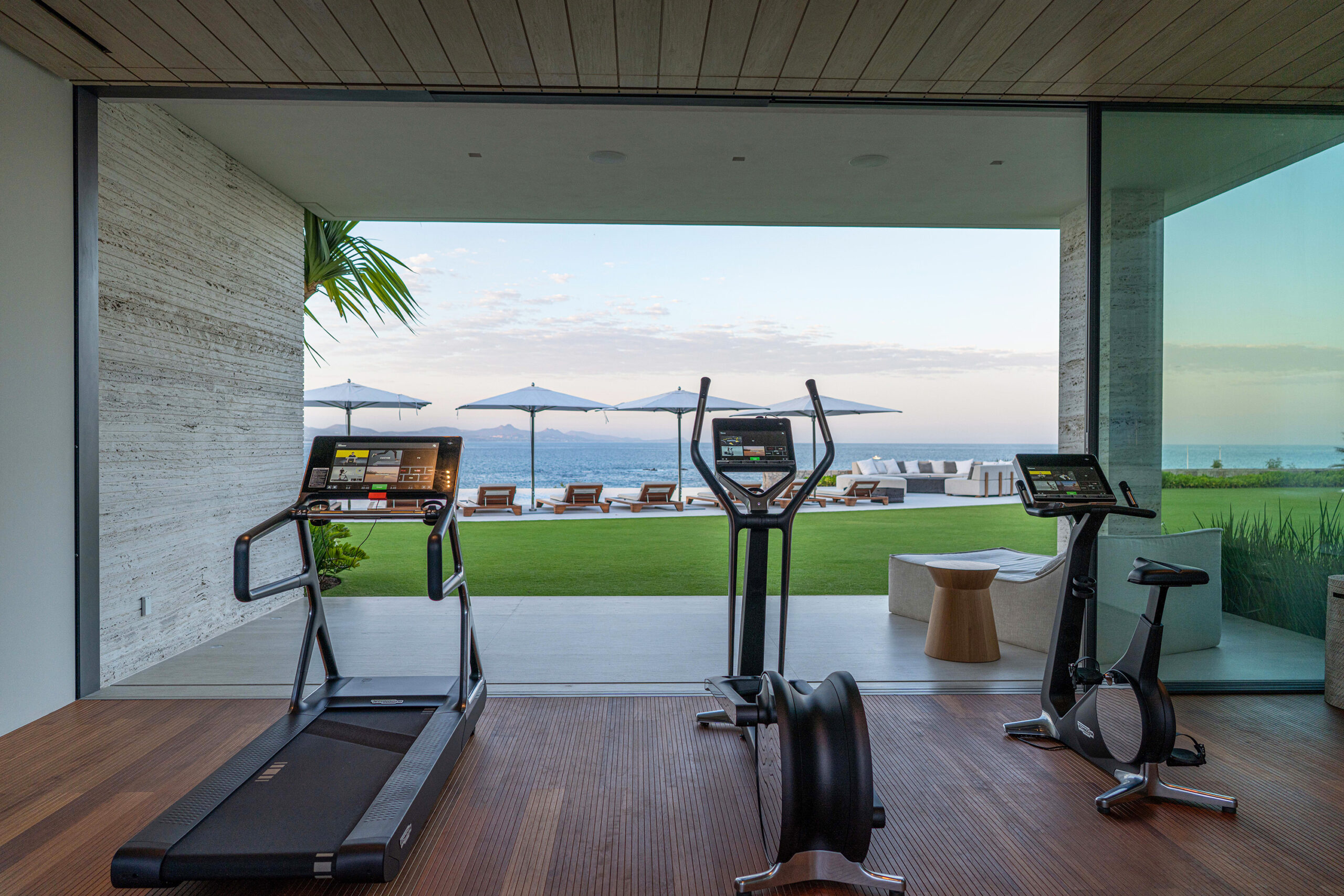 Casa Elije fitness area with ocean view in Palmilla Los Cabos