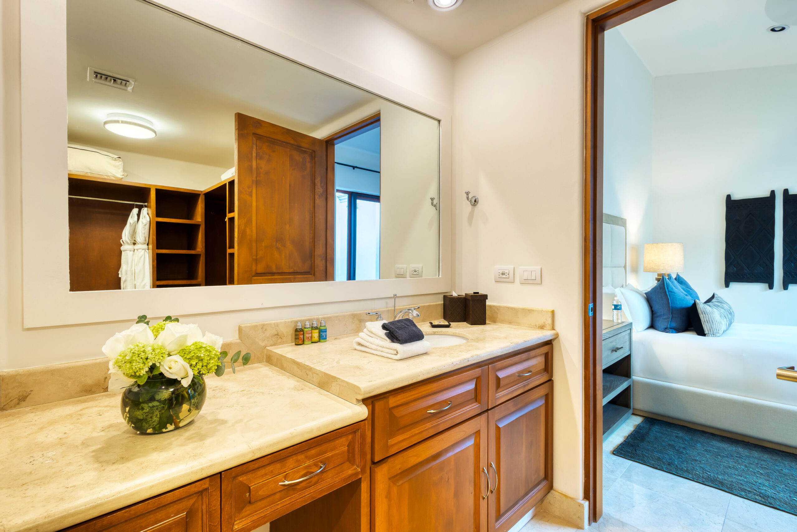 Casa Micana en suite bathroom in Puerto Los Cabos, Golf Nearby Los Cabos