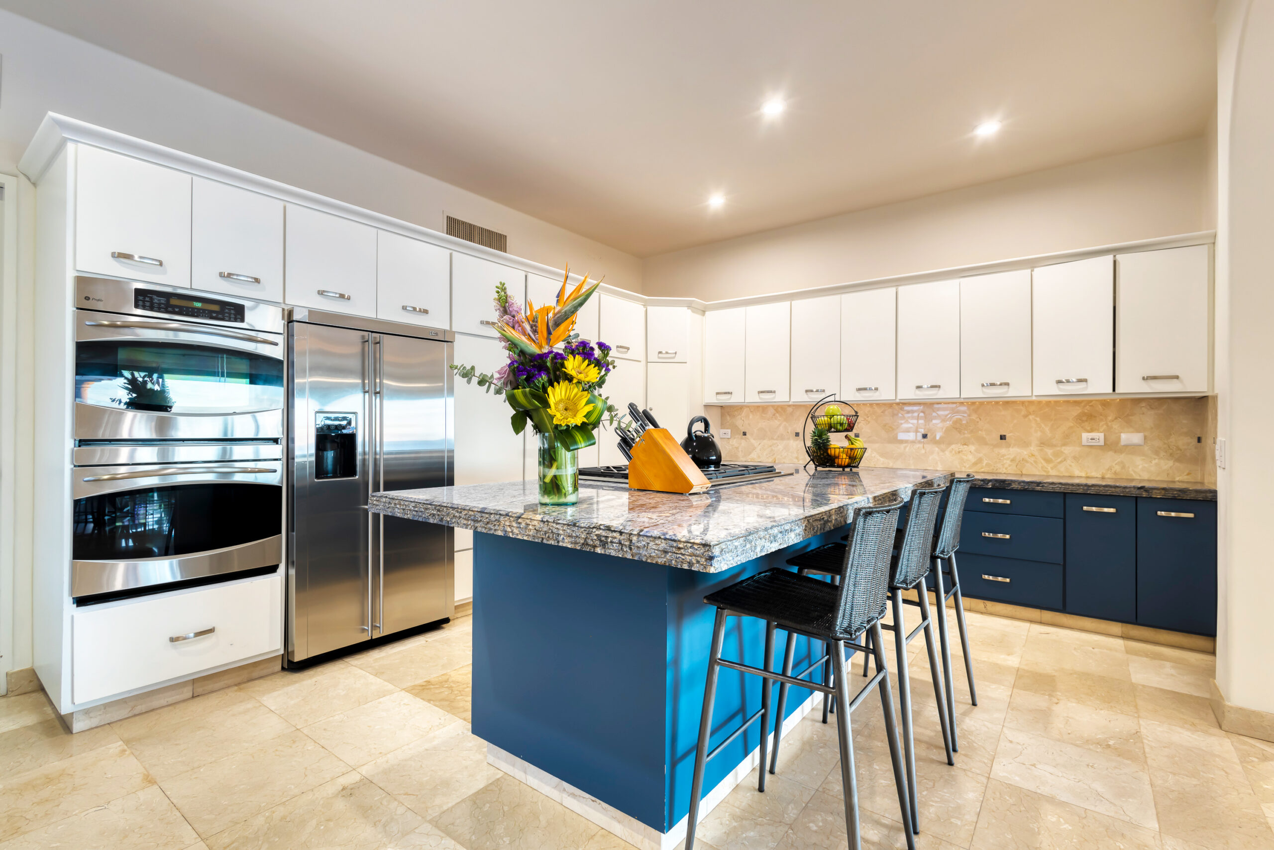 Casa Micana fully equipped kitchen with bar seating in Puerto Los Cabos, Golf Nearby Los Cabos
