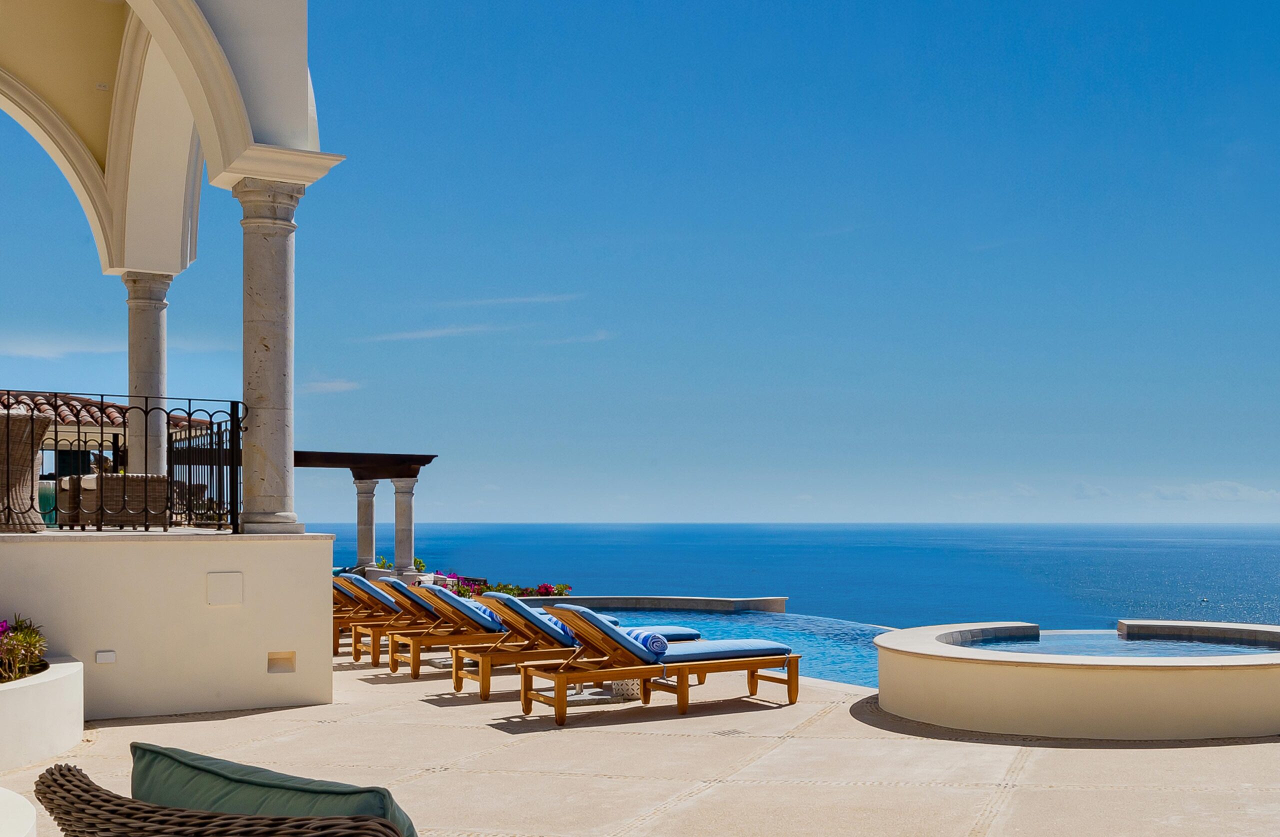 Casa Stella pool and Jacuzzi view in Pedregal Pacific, Onsite Villa Staff Los Cabos