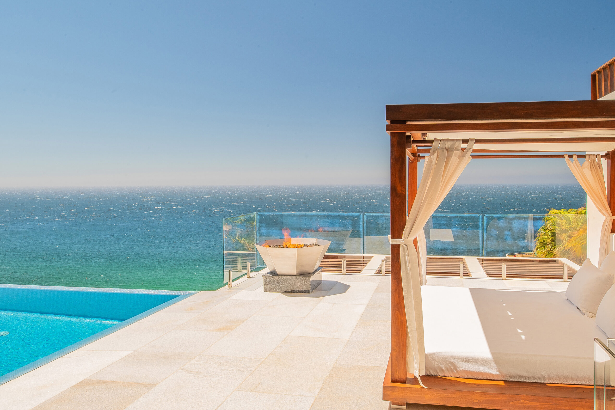 Mantea Casa Cabo patio with outdoor bed and ocean view -1