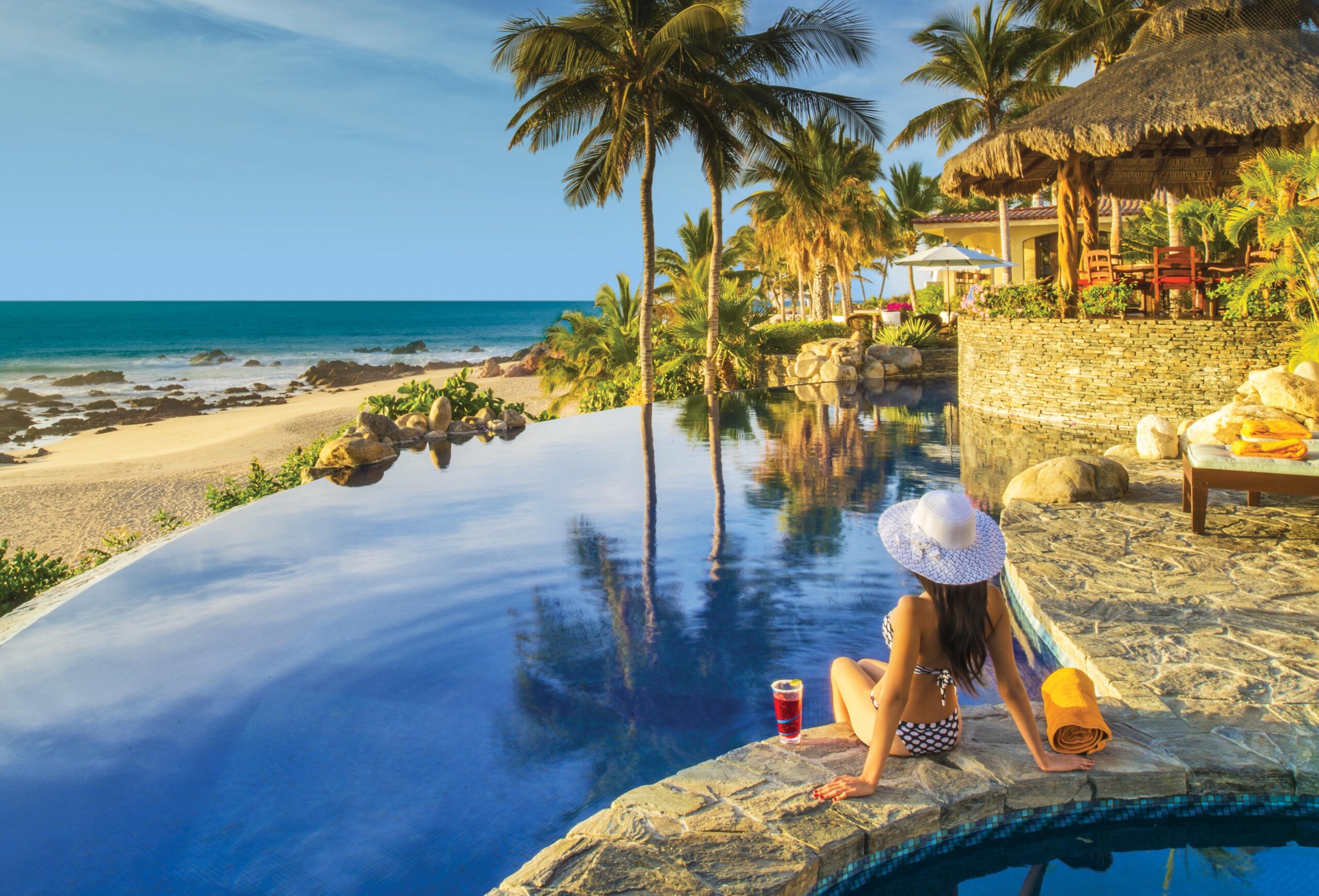 Villa Captiva luxury villa exterior in Punta Bella, Beachfront Los Cabos