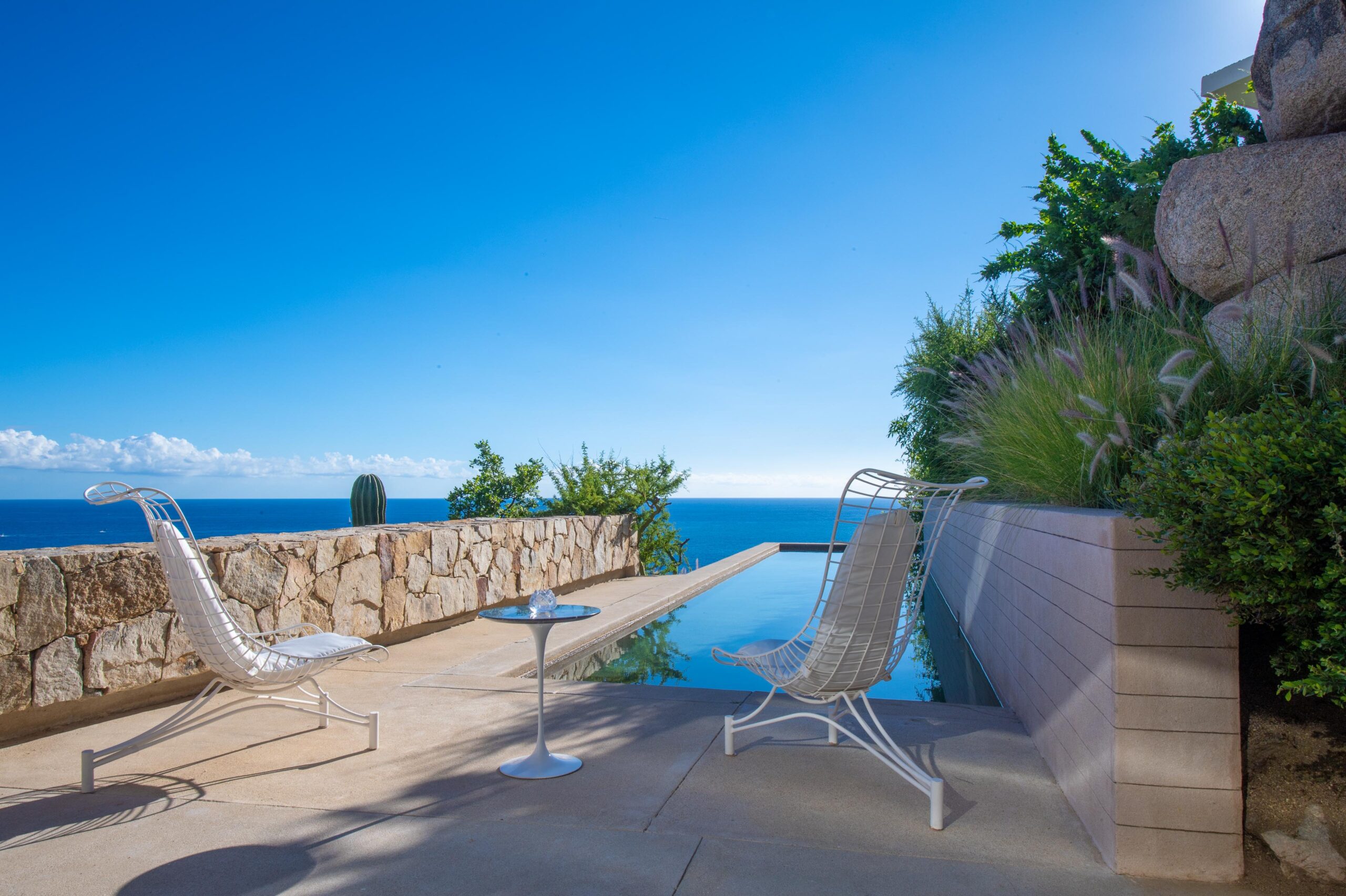 Villa Finisterra ocean view outdoor living area in Pedregal Pacific, Oceanfront Los Cabos