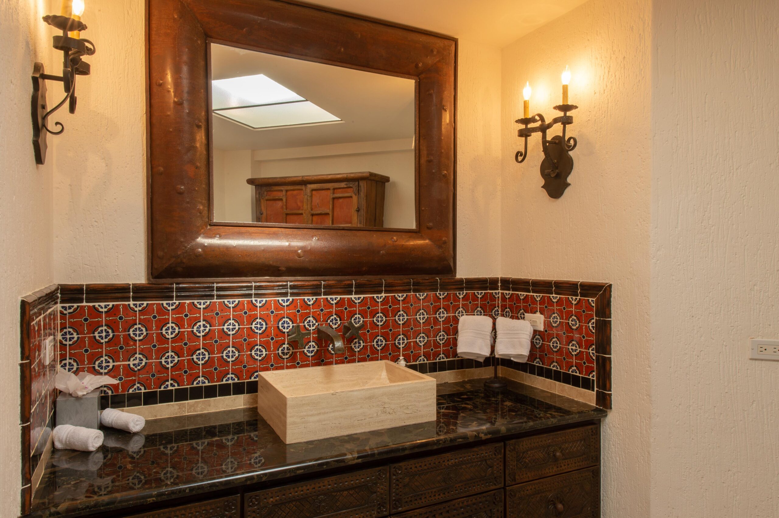 Villa Grande en suite bathroom in Pedregal Pacific, Oceanfront Los Cabos