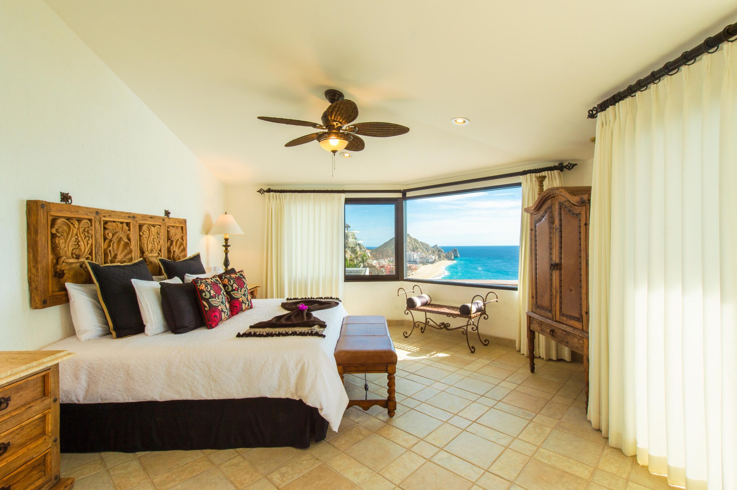 Villa Grande suite with King bed in Pedregal Pacific, Oceanfront Los Cabos