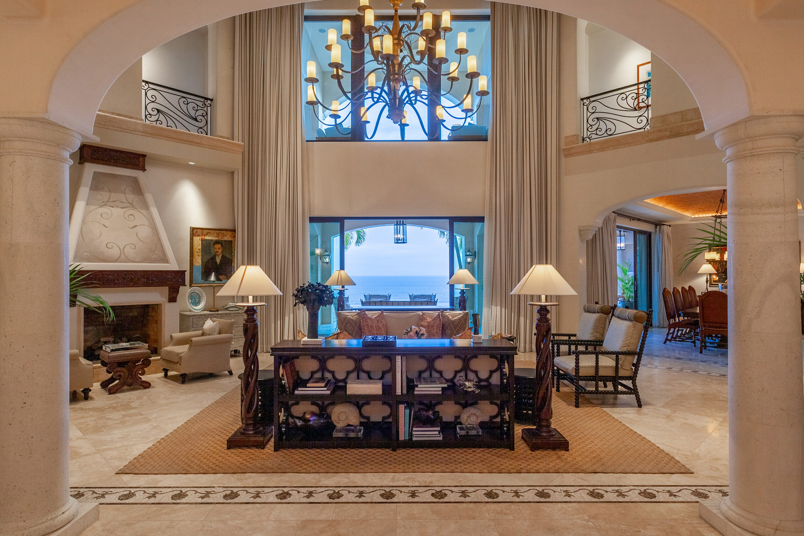 Villa Mar Azul Palmilla entryway view of living area