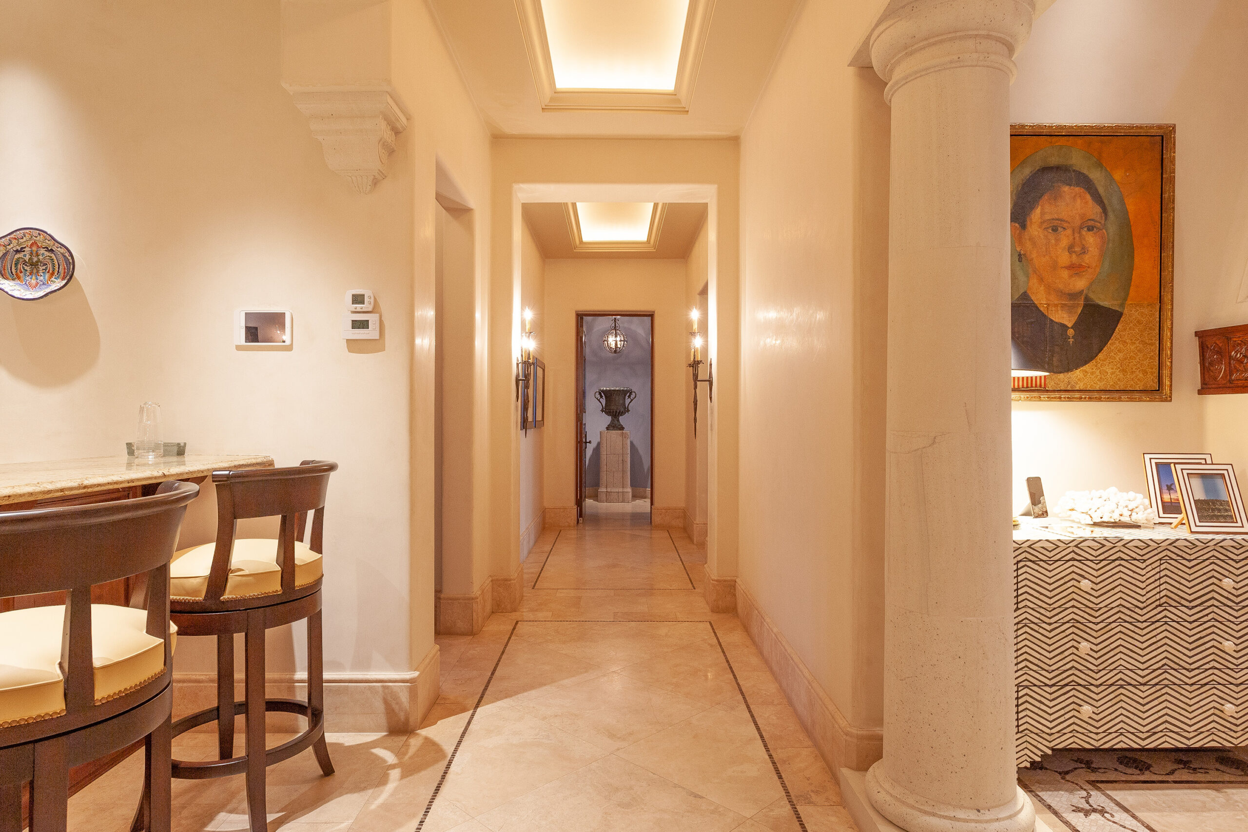 Villa Mar Azul Palmilla hallway
