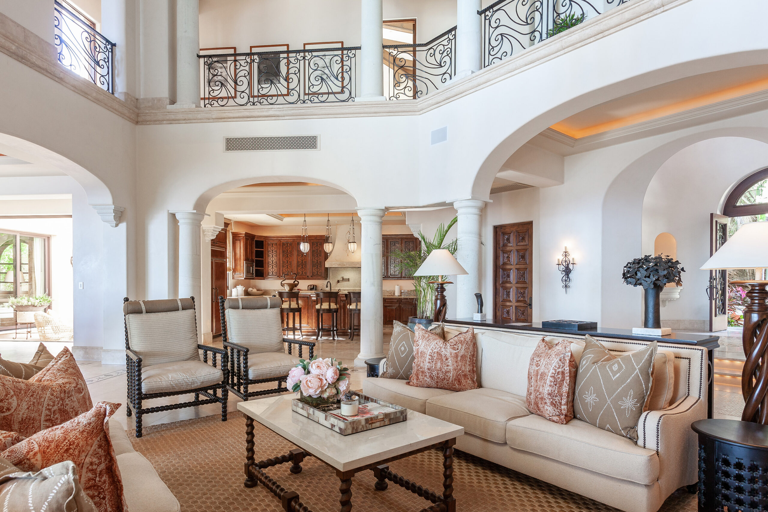 Villa Mar Azul Palmilla spacious living area