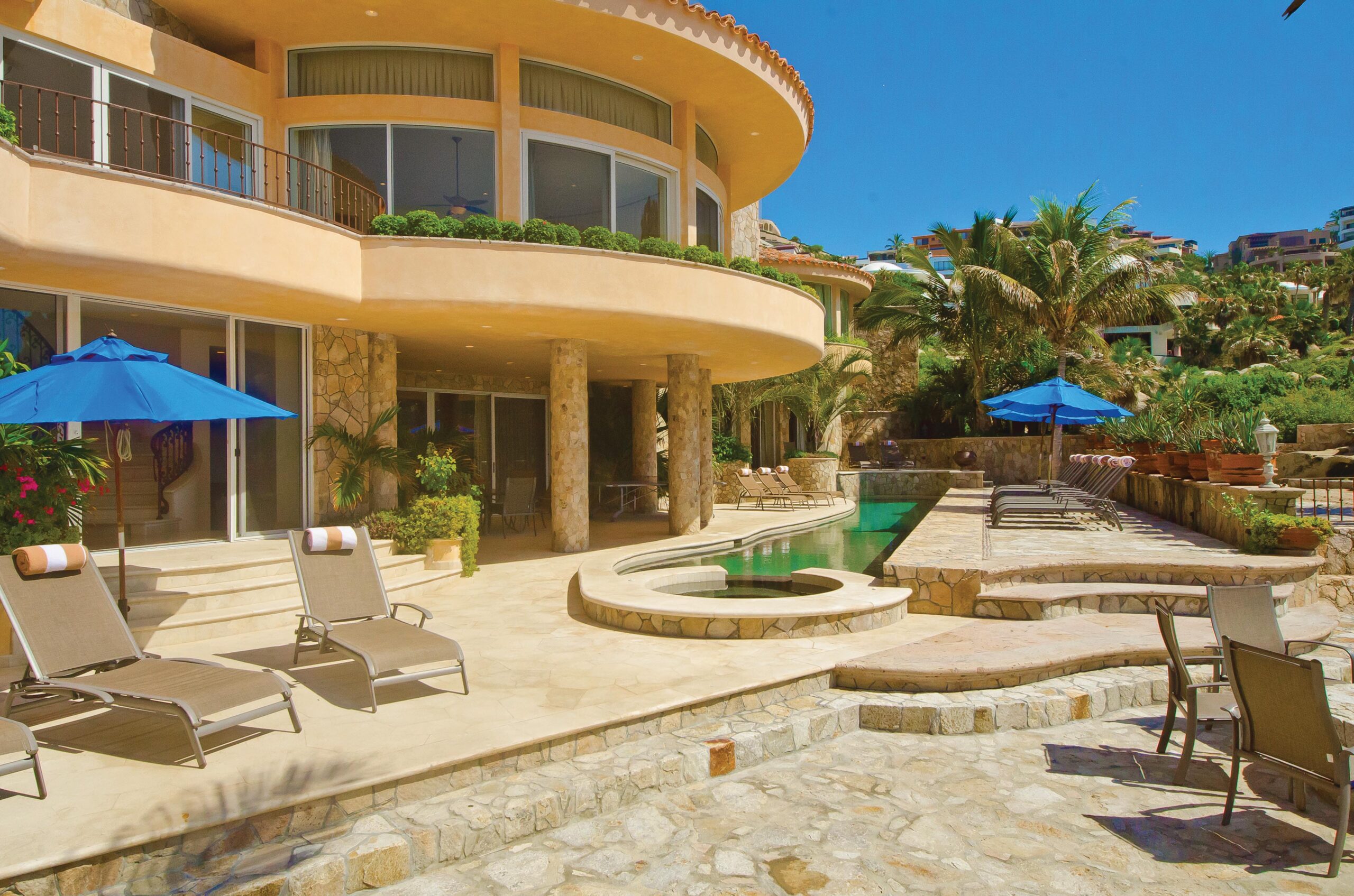 Villa Marcella outdoor dining area in Pedregal Pacific, Beachfront Los Cabos