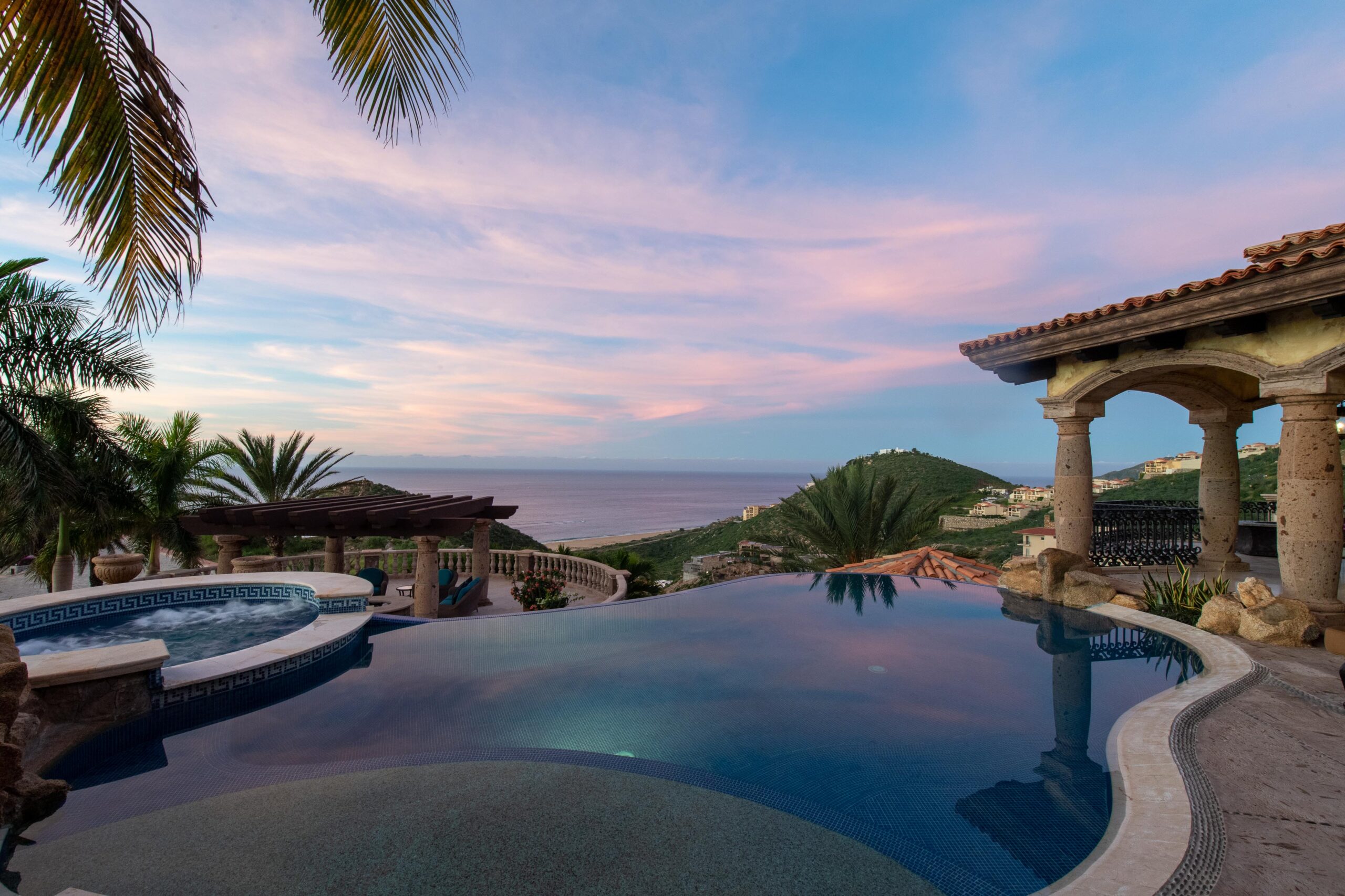 Villa Maria kitchen and bar area in Pedregal Pacific, Ocean View Los Cabos