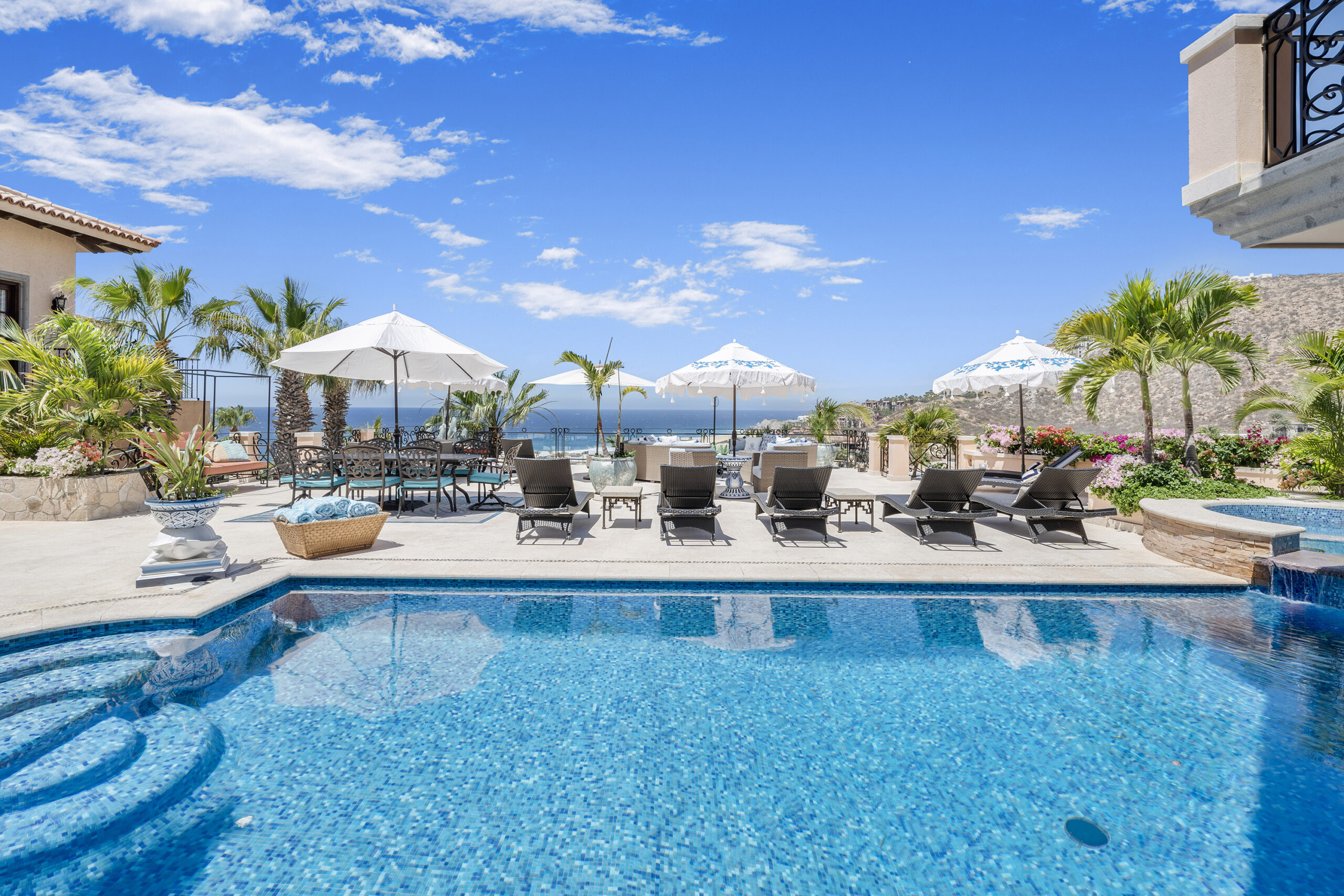 Villa Marisal 9BR poolside patio with gorgeous ocean views in Ocean View Los Cabos