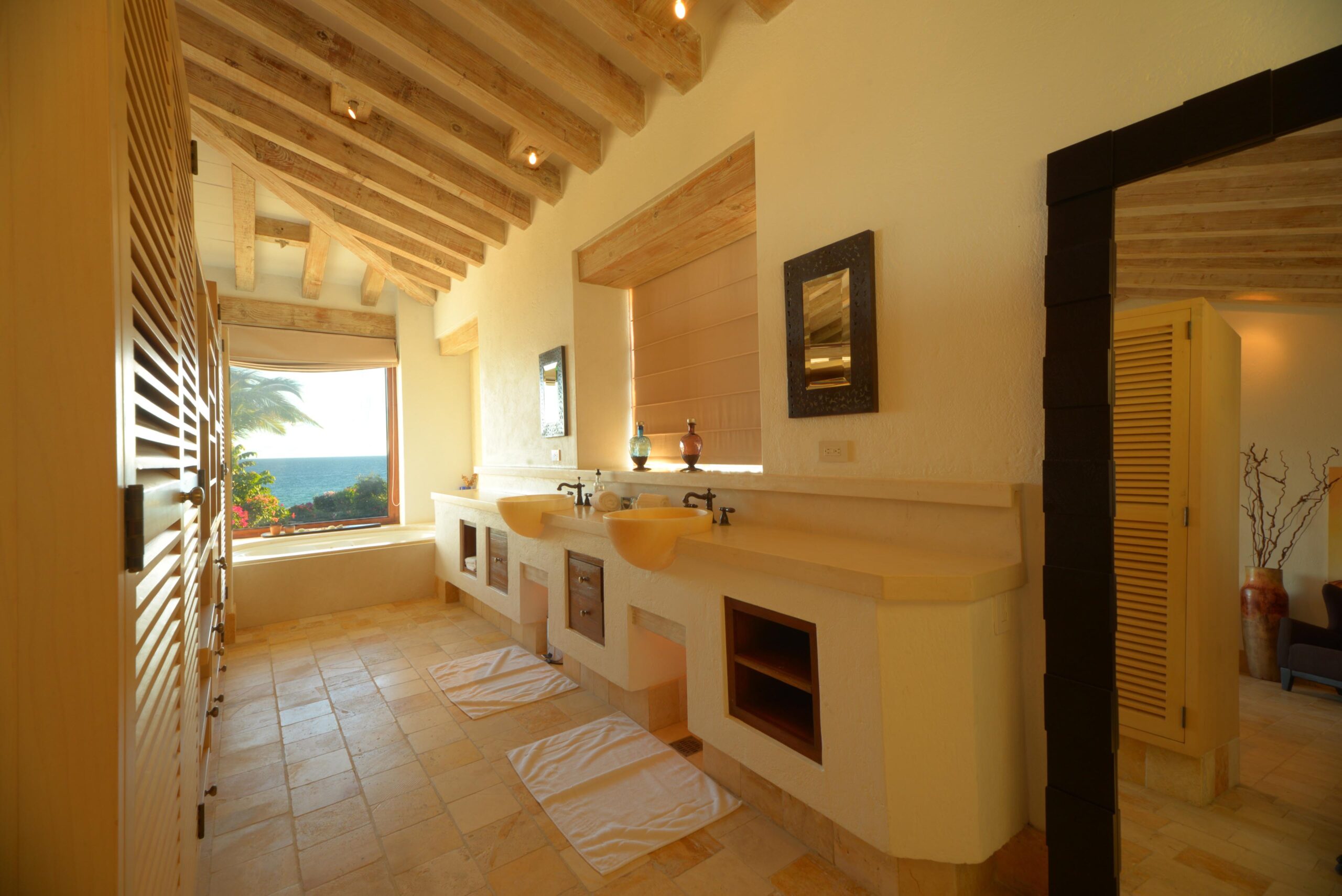 Villa Piedra Blanca ocean view outdoor living area in Puerto Los Cabos, Beachfront Los Cabos