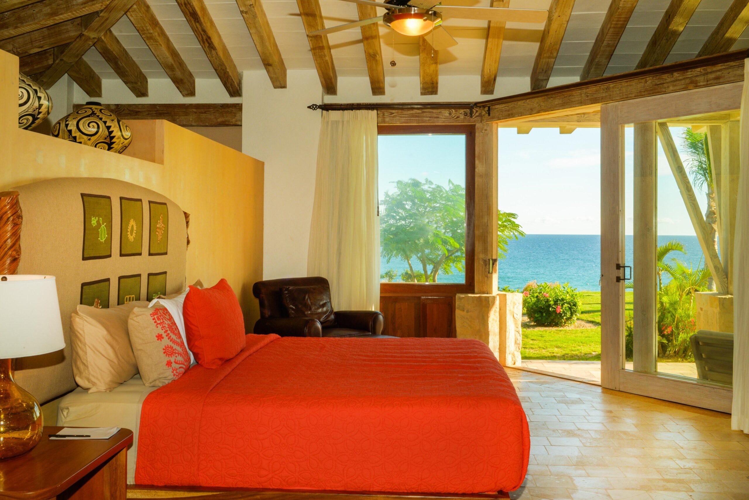 Villa Piedra Blanca luxury villa exterior in Puerto Los Cabos, Beachfront Los Cabos